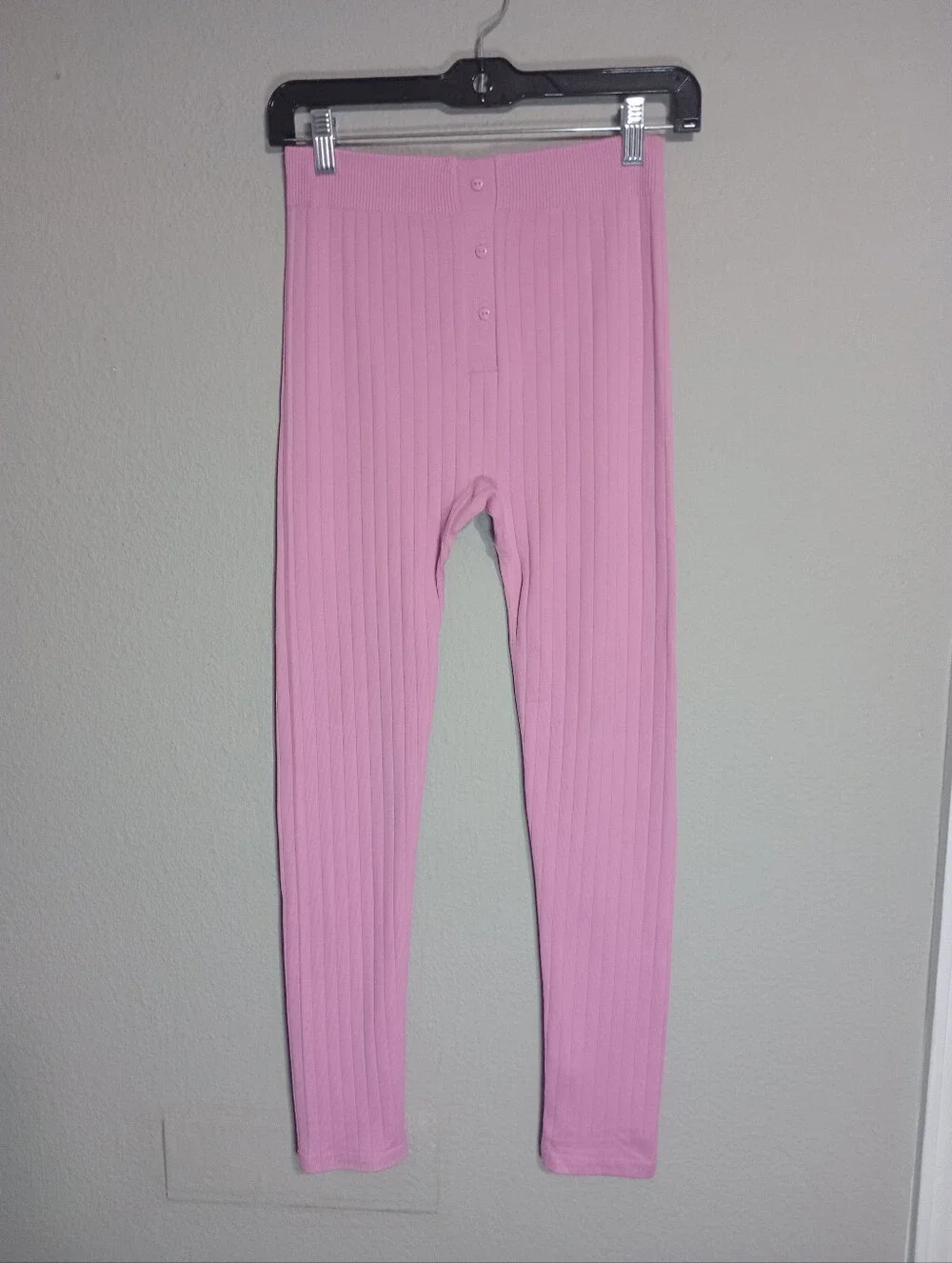 Zara Pink Buttoned Seamless Ribbed Leggings